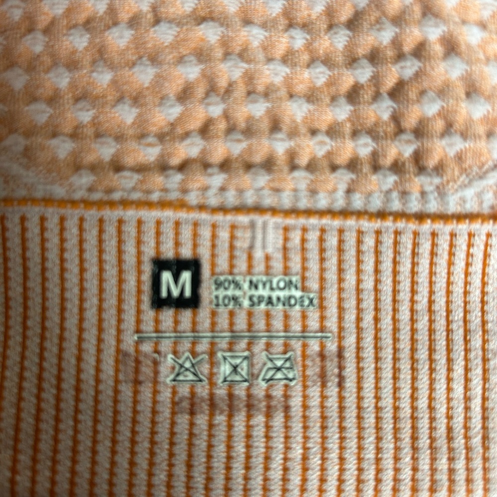 5/$25 C+D+M Cropped and Textured Athletic Zip Up Jacket Size medium - Picture 4 of 8